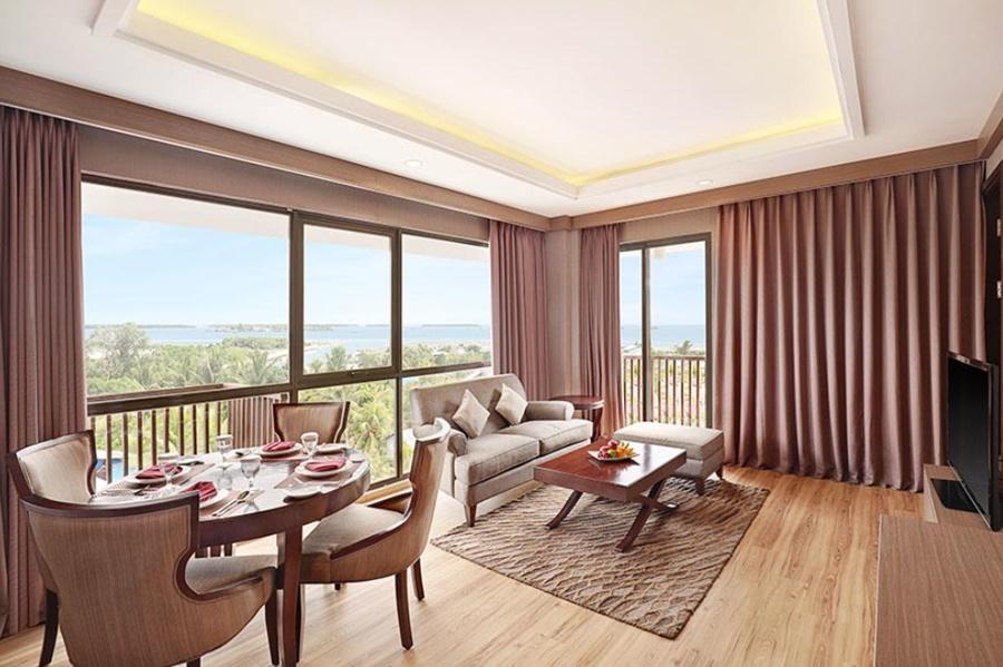 Swiss-Belhotel Sorong Exteriör bild