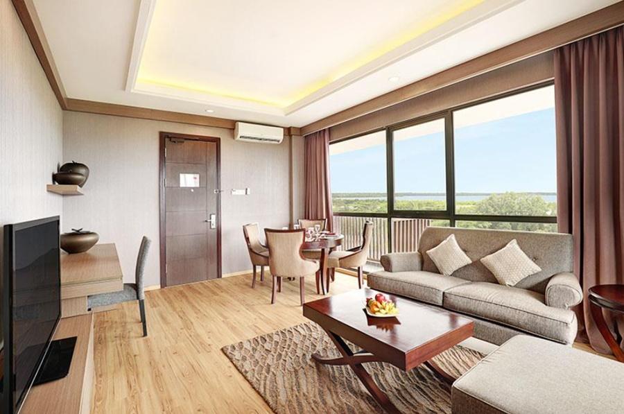 Swiss-Belhotel Sorong Exteriör bild