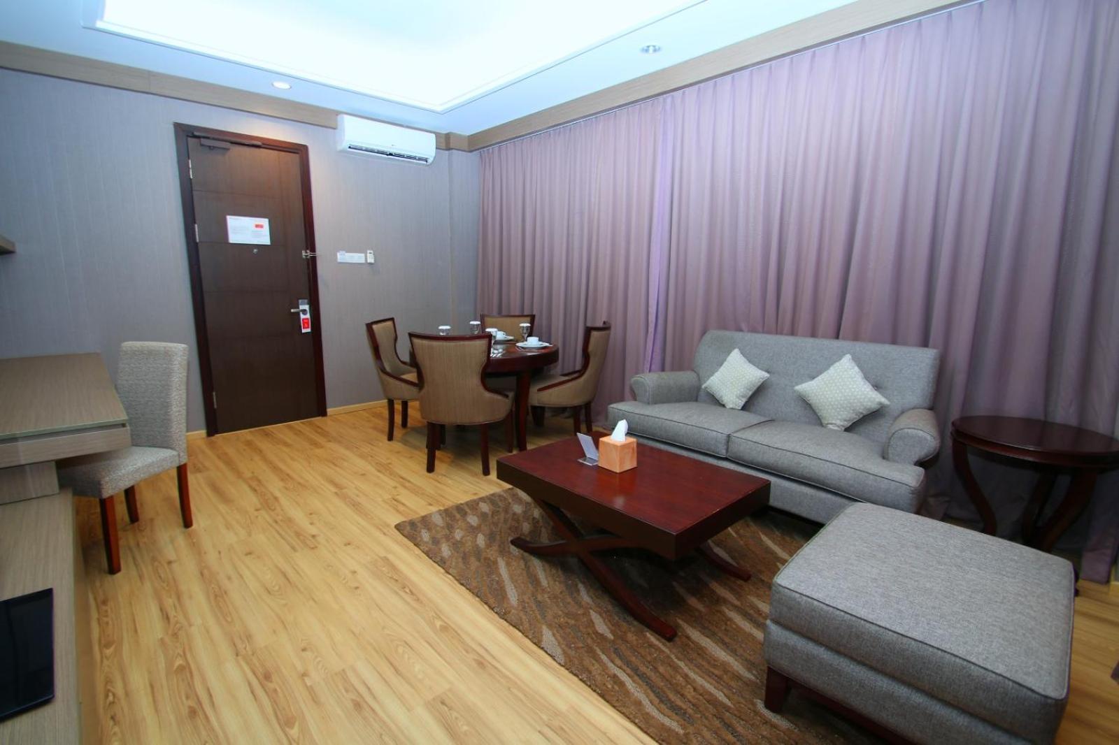Swiss-Belhotel Sorong Exteriör bild
