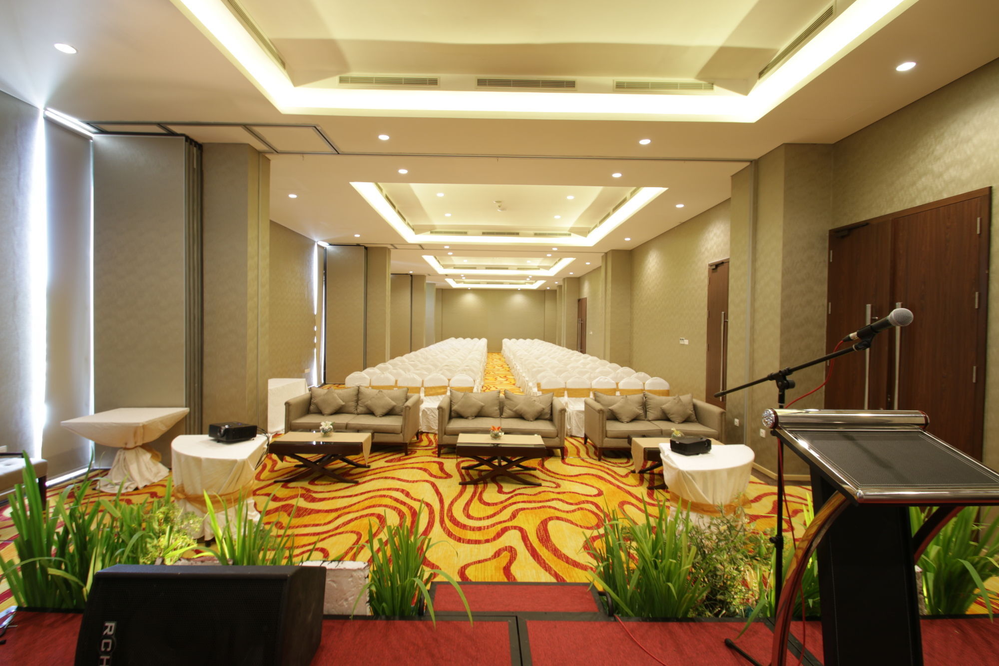 Swiss-Belhotel Sorong Exteriör bild